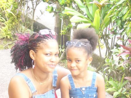 Laulau & titine